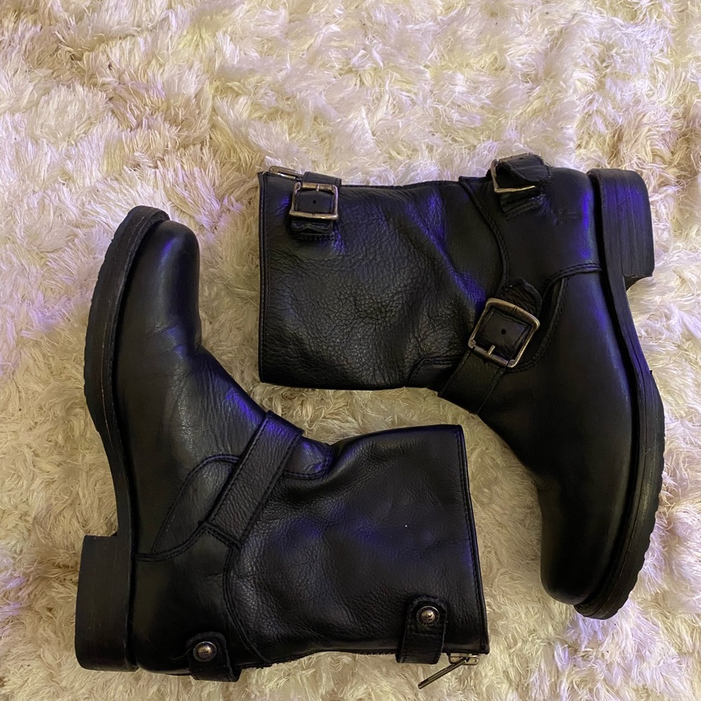 ✨ Frye leather boots ✨